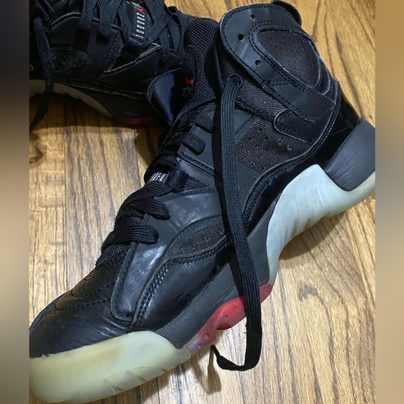 Air Jordan Jumpman Two Trey Sneakers - Picture 3 of 16